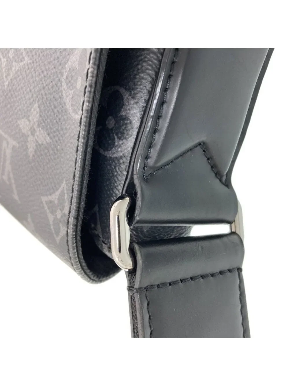 Louis Vuitton District PM Shoulder Bag Monogram Eclipse
